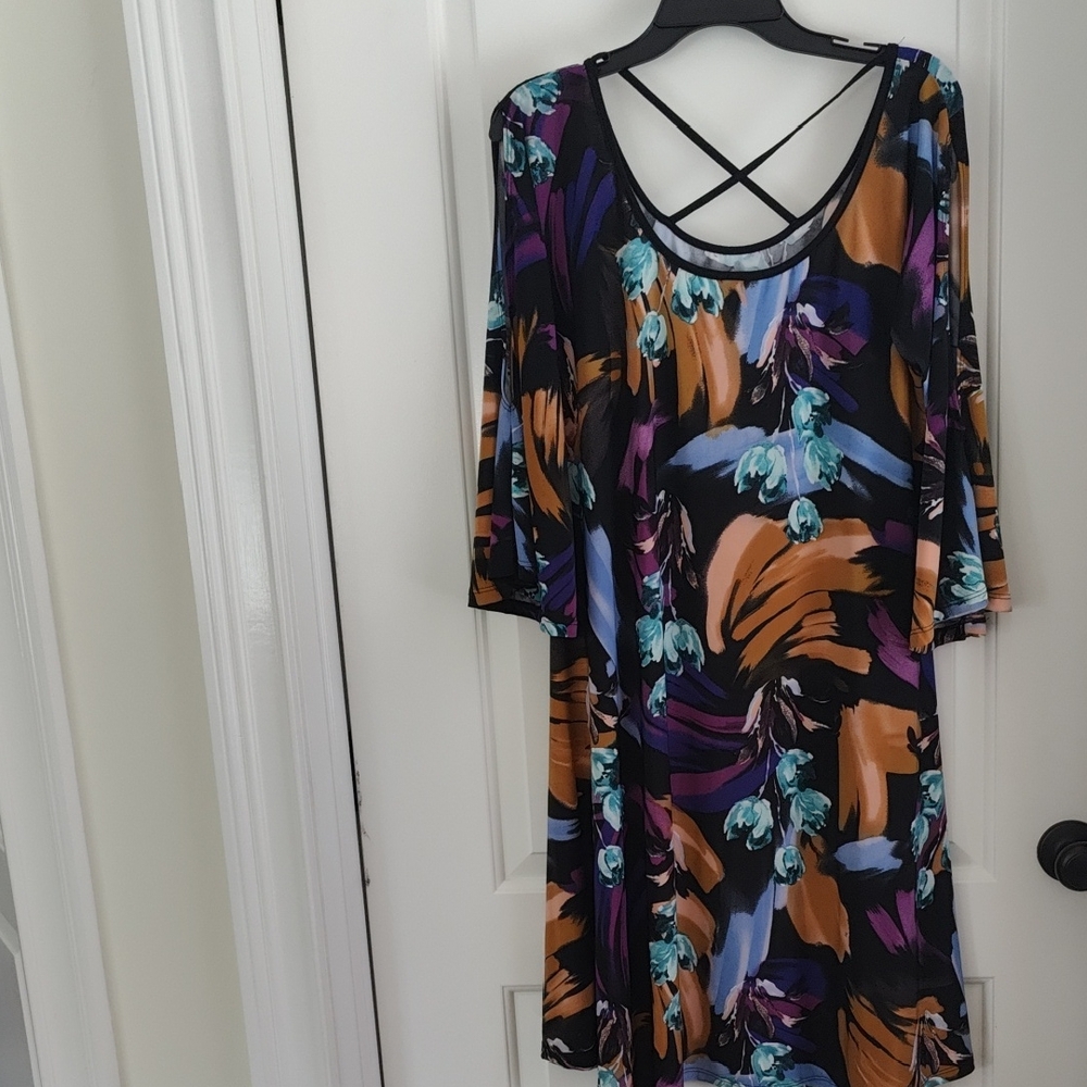 24 7 Comfort Floral Print Dress with Crisscross Back NWOT
